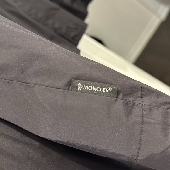 Men's Moncler rain coat - Picture 2 of 4